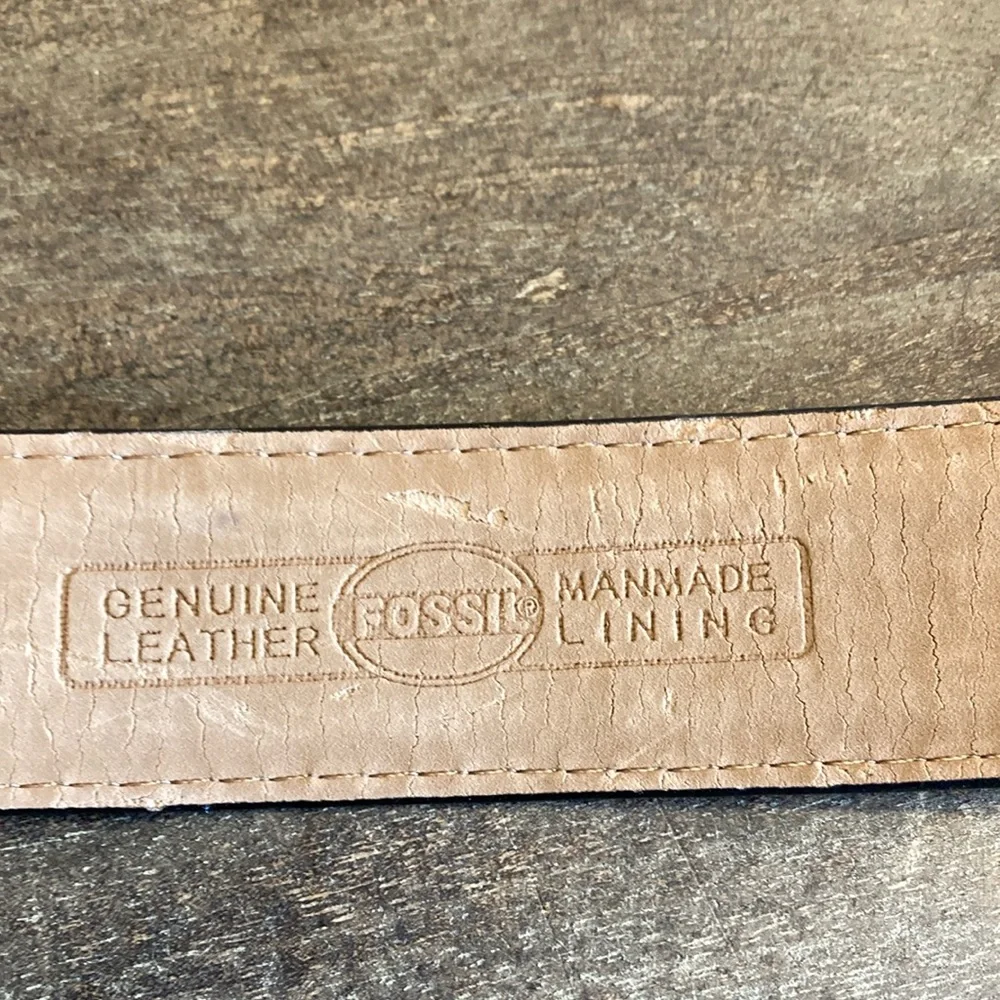 Fossil Men's Dark Brown Stitched Leather Belt Silver Tone Buckle Size M‎ Classic